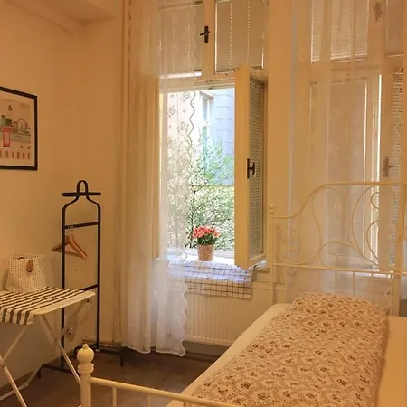 Homestay 3mins